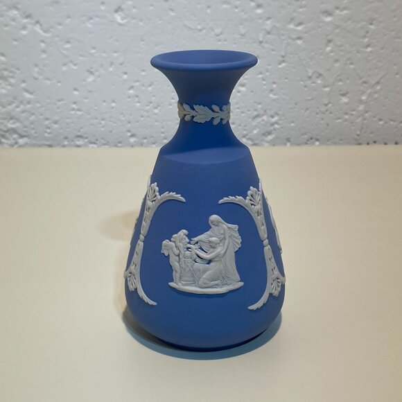 Wedgwood Blue Jasperware Bud Vase with White Motif - Picture 3 of 7